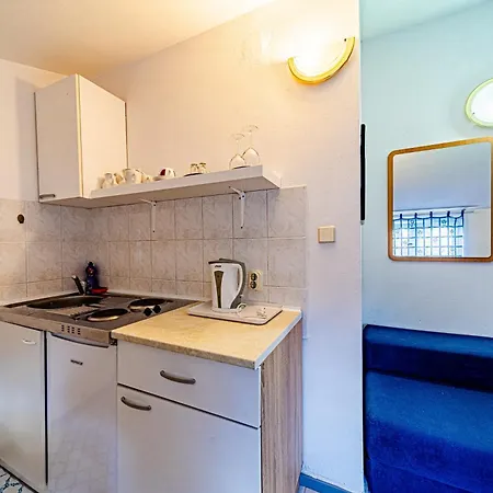 With Parking Space Trpanj, Peljesac - 257 *